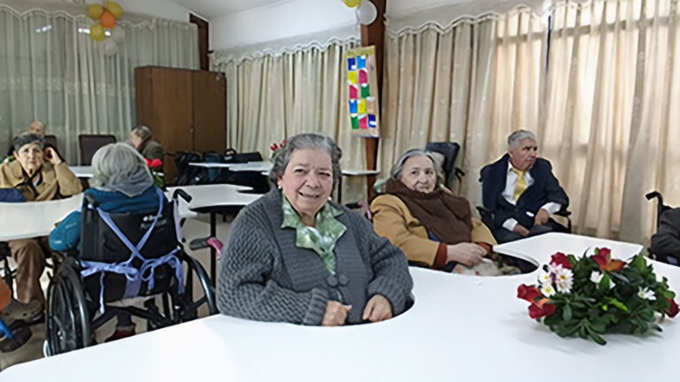 Comprometidos con las personas mayores de Fundación Las Rosas