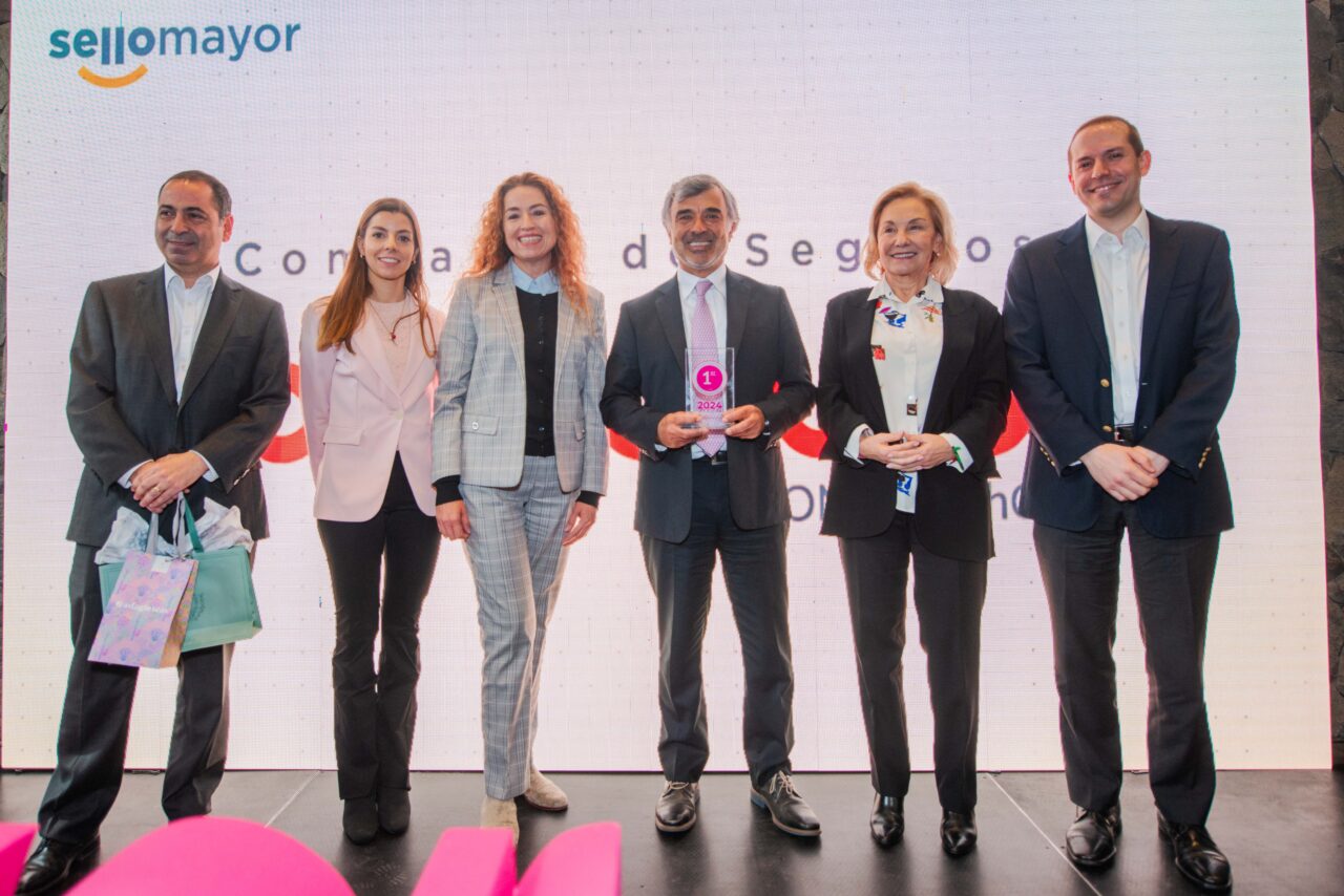 Confuturo obtuvo el primer lugar como empresa amigable con las personas mayores según SelloMayor